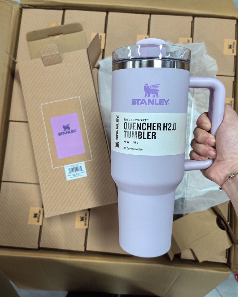 Stanley Quencher H2.0 FlowState Tumbler 40 oz (1.18L) – All-Day Hydration in Style