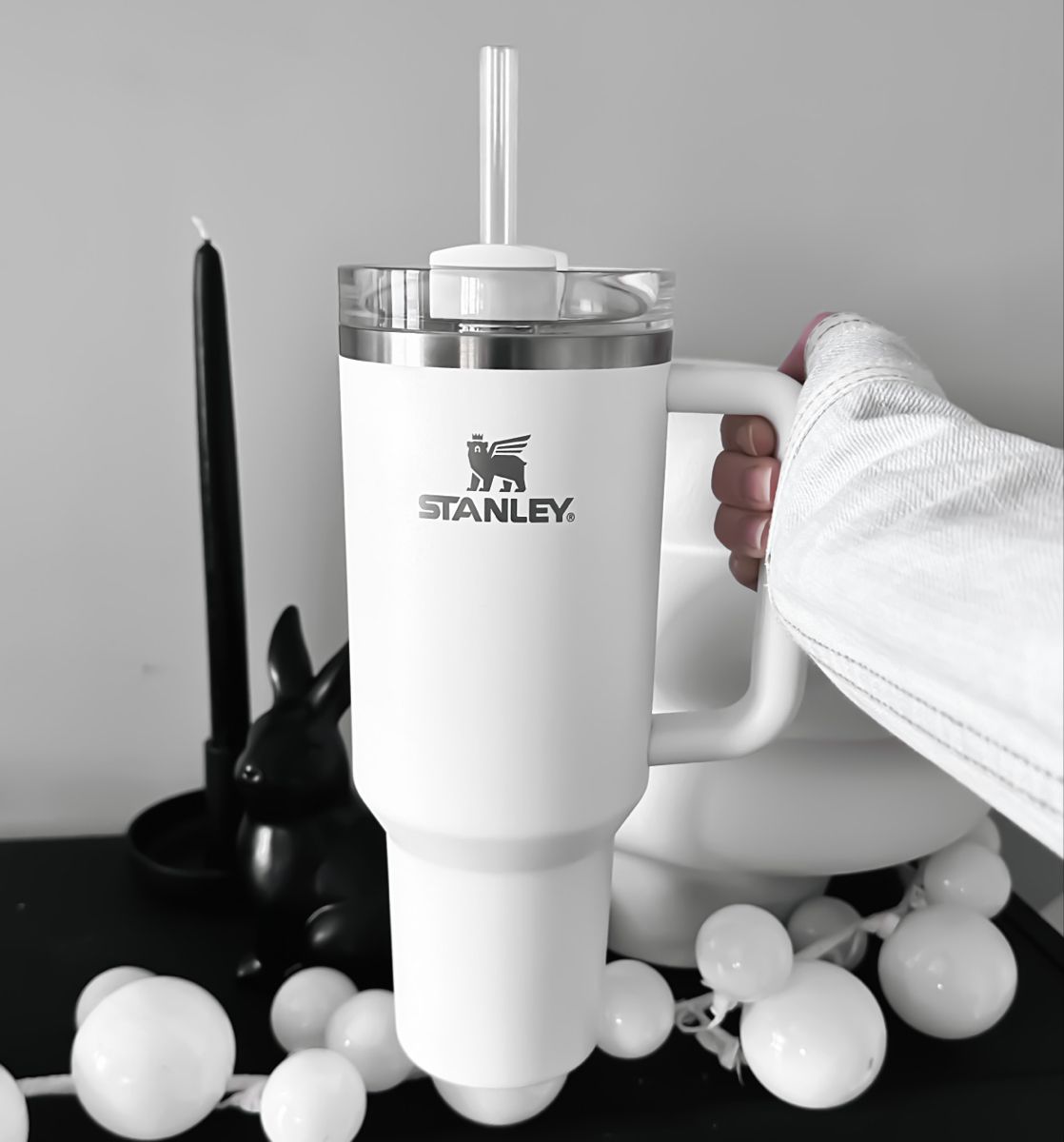 Stanley Quencher H2.0 FlowState Tumbler 40 oz (1.18L) – All-Day Hydration in Style