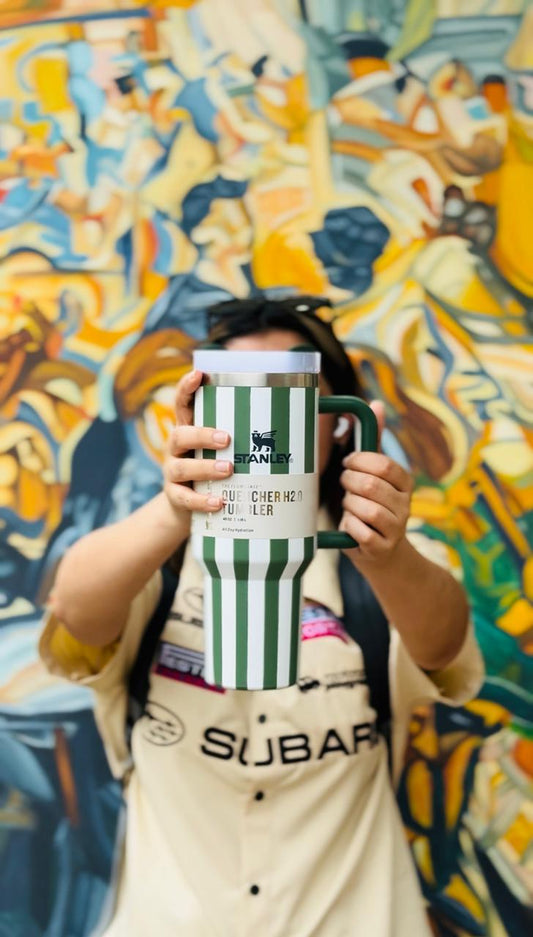 Green & White Stripe Stanley Quencher H2.0 FlowState Tumbler 40 oz (1.18L) – All-Day Hydration in Style (Copy)