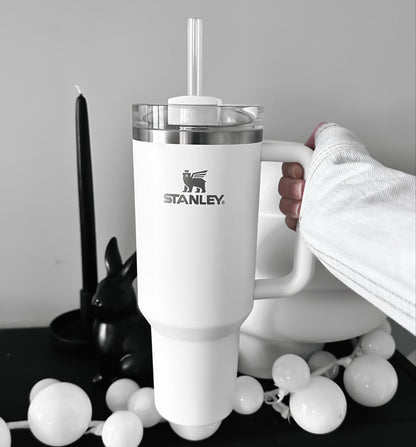 Stanley Quencher H2.0 FlowState Tumbler 40 oz (1.18L) – All-Day Hydration in Style